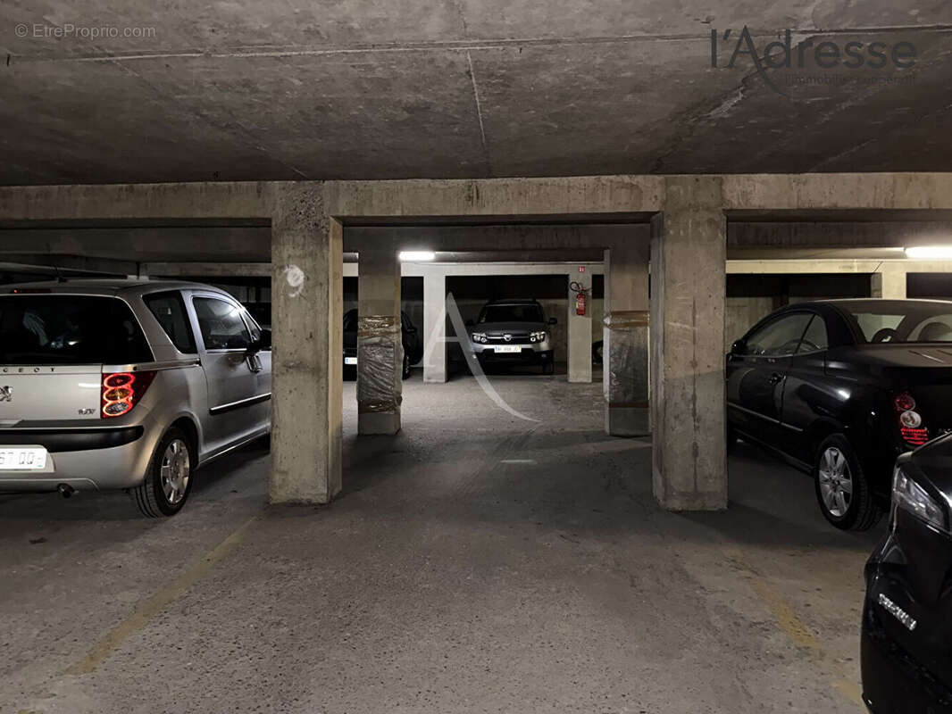 Parking à PUTEAUX