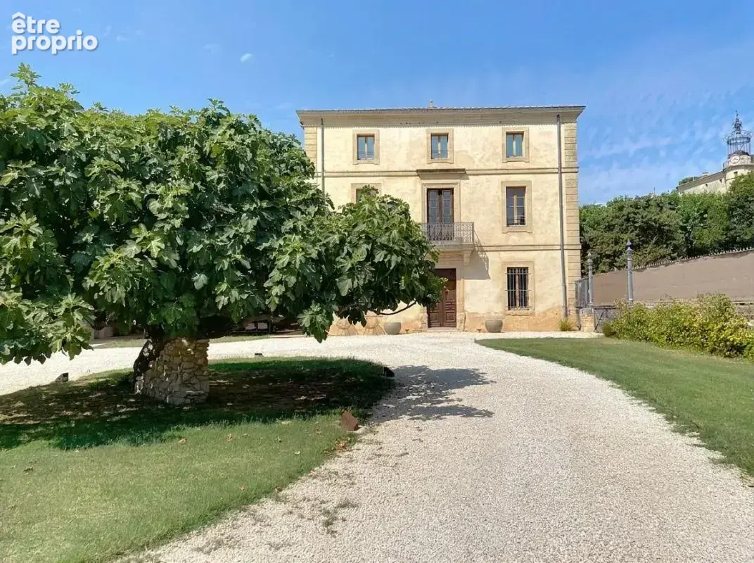 Domaine avec parc et piscine - photo 20