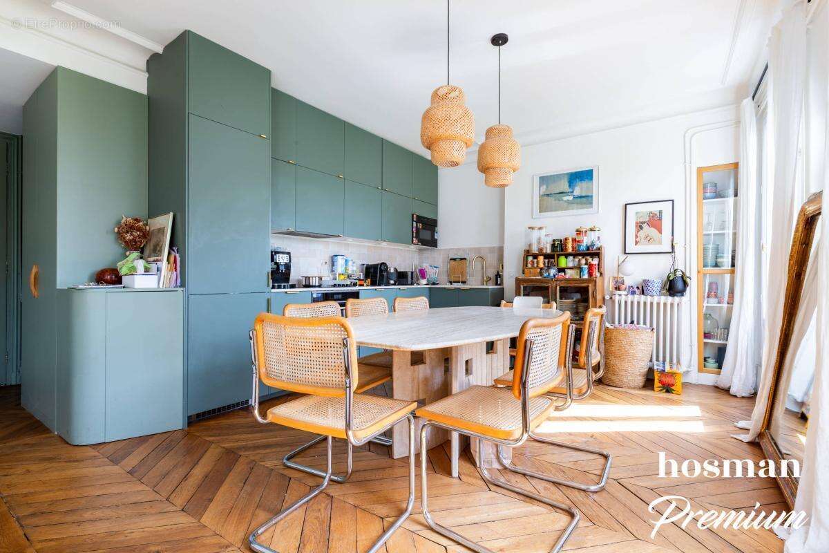 Appartement à PARIS-18E