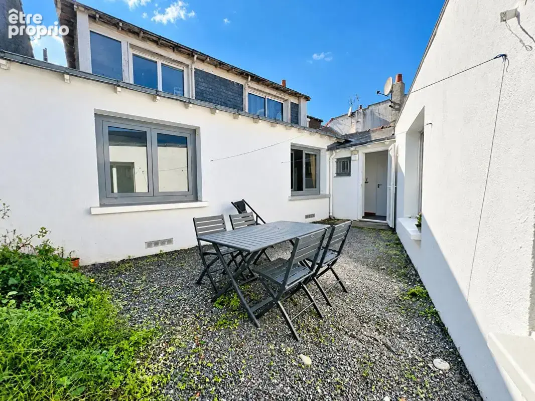 Immeuble Saint Sebastien Sur Loire : Commerce + 2 studios + colocation T4 - photo 10