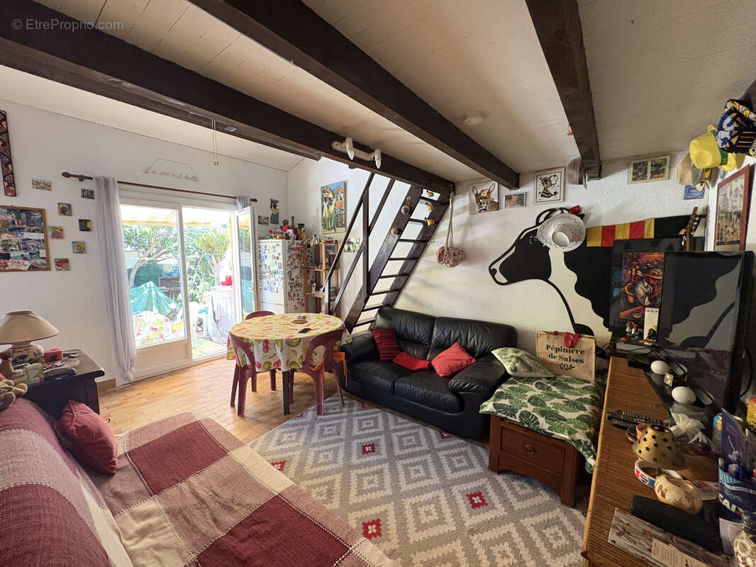 Autre à SAINT-CYPRIEN