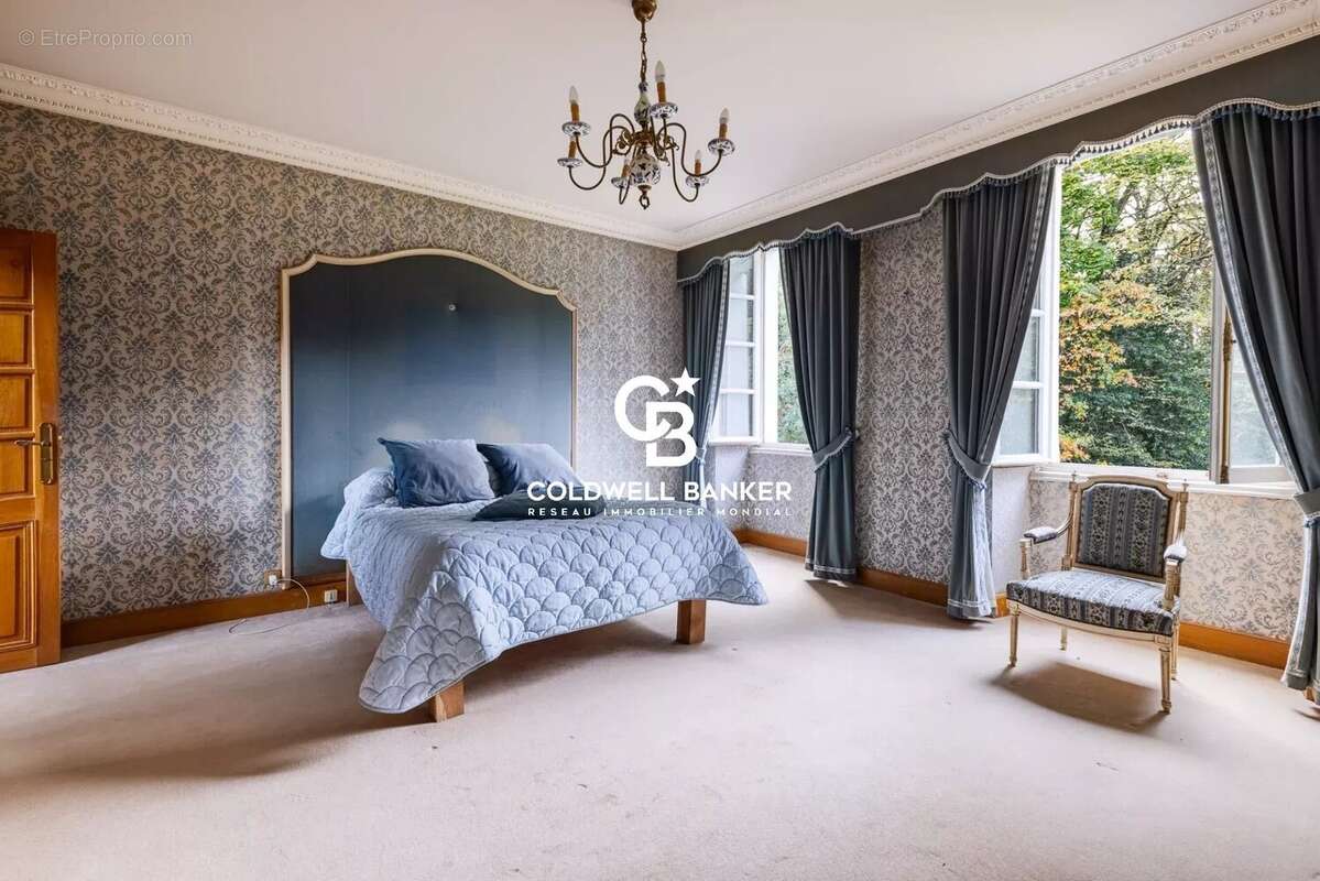 Maison à SAINTE-LUCE-SUR-LOIRE