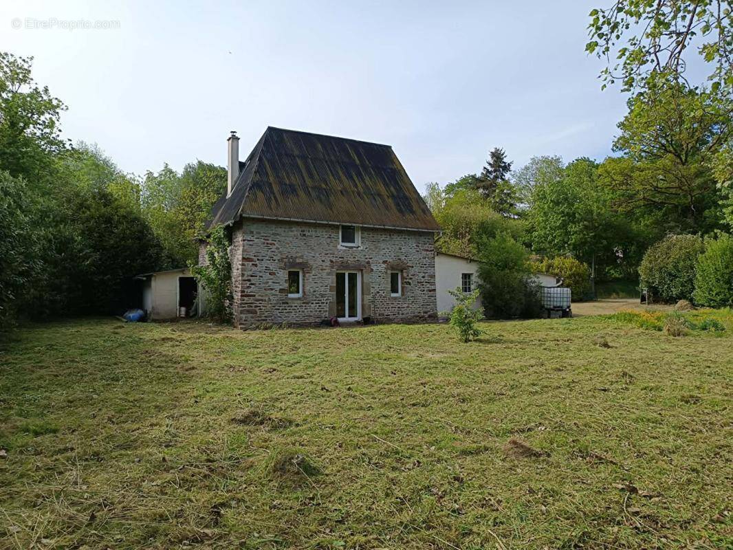 Maison à SAINT-VIGOR-DES-MONTS