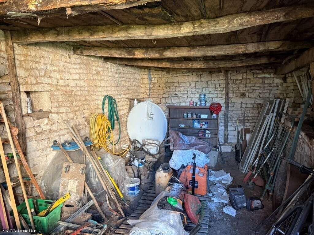 Maison de Campagne Avec 2 Chambres et Jardin Clos De Murs - photo 22