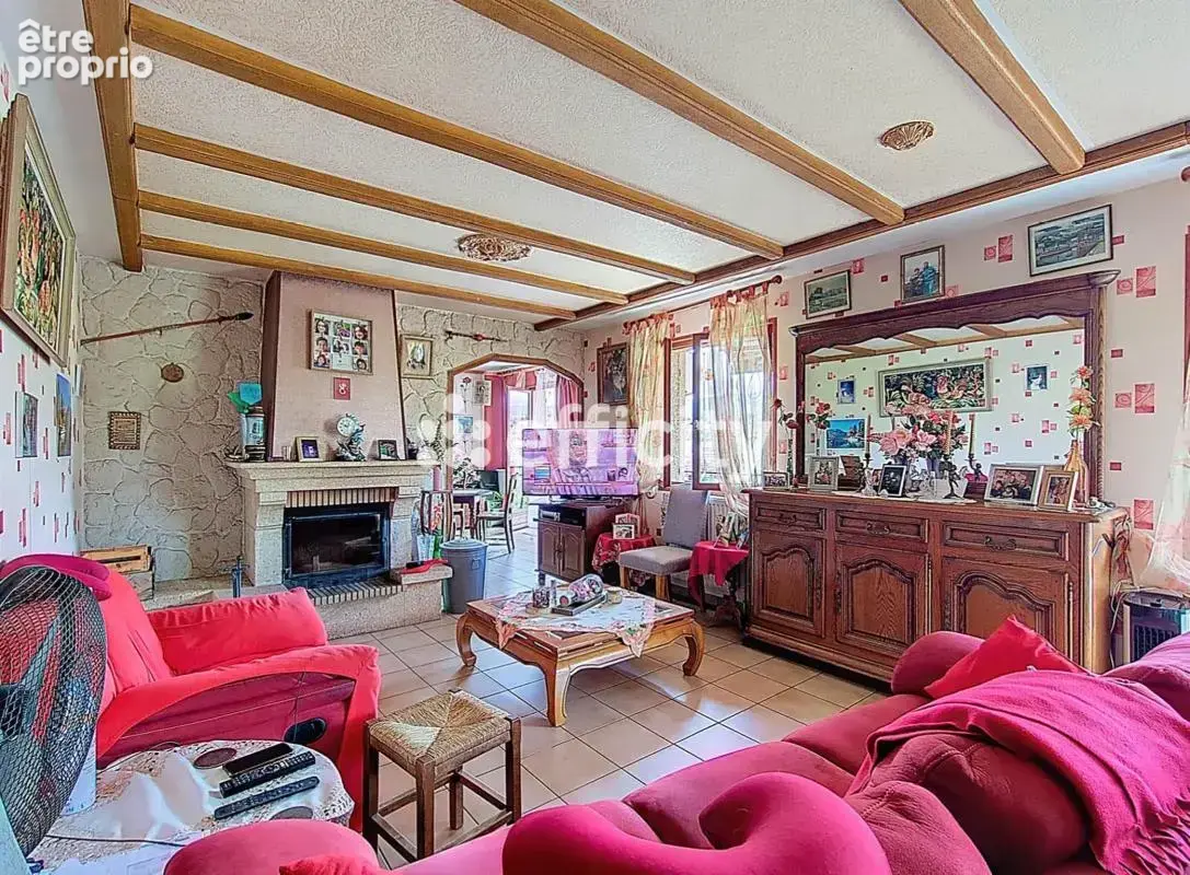 Maison 6 pièces 195 m² à vendre à Saint-Chamond (42400) - photo 3