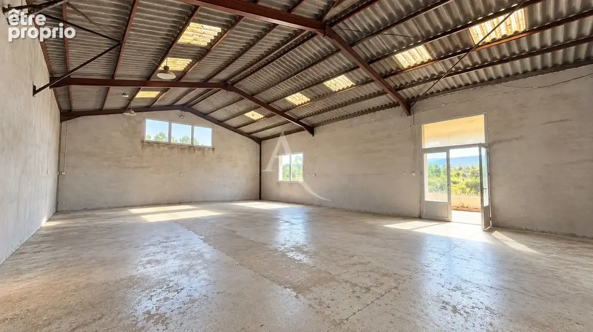 Propriete forcalquier villa dependance piscine hangar jardin - photo 10