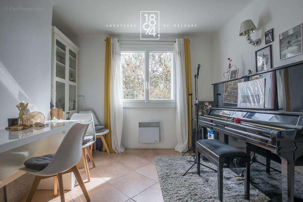Appartement à MARSEILLE-13E