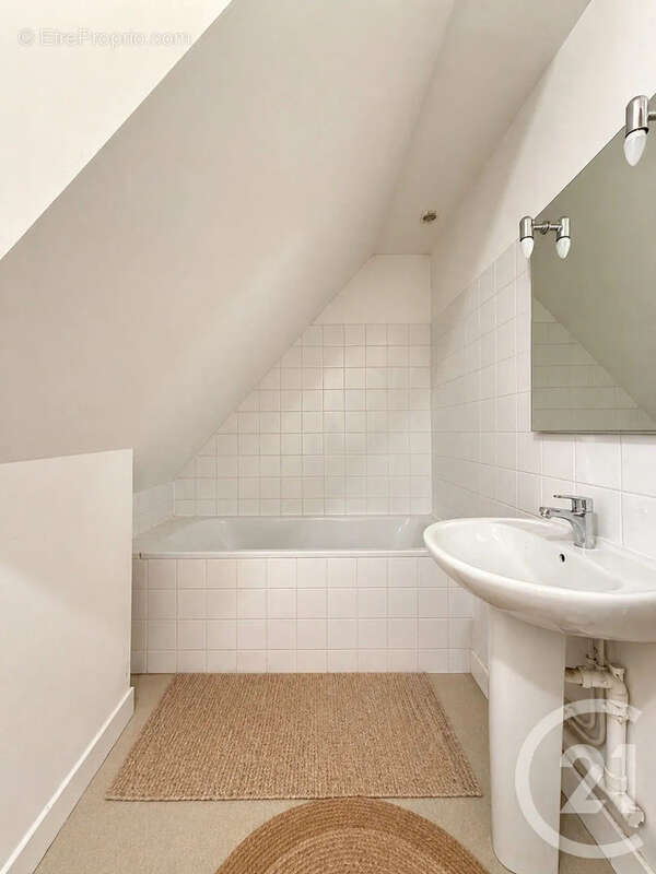 Appartement à MOULINS