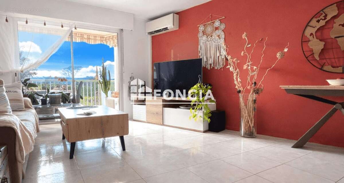 Appartement à SAINT-RAPHAEL