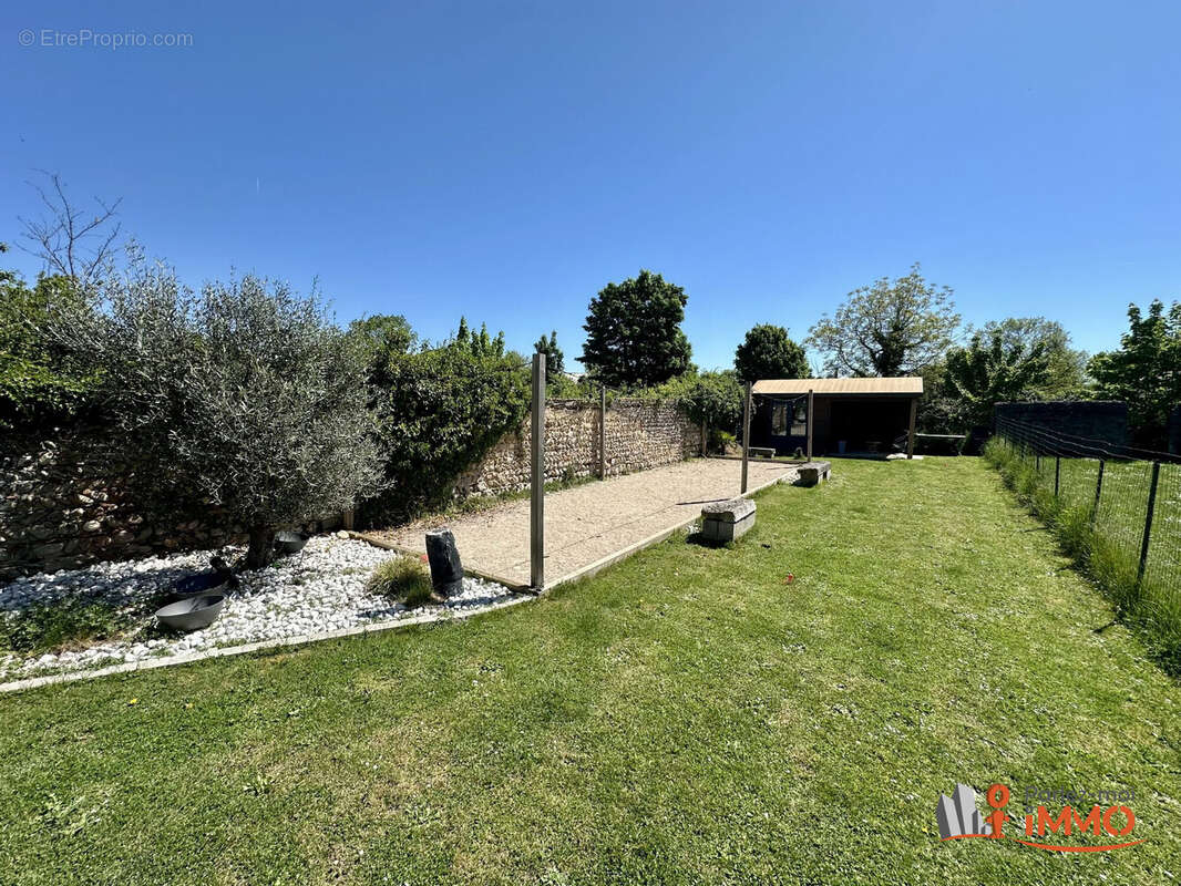 Maison à SAINT-MAURICE-DE-REMENS
