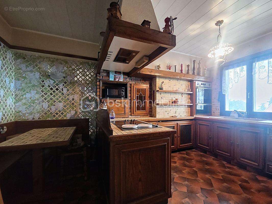 Appartement à LES PAVILLONS-SOUS-BOIS