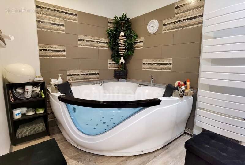 Maison à vendre Villa T6 de Plain-pied avec Piscine et grand terrain à 10mn d'Uzès - photo 15