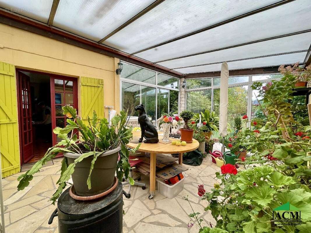 Maison à MERY-SUR-OISE