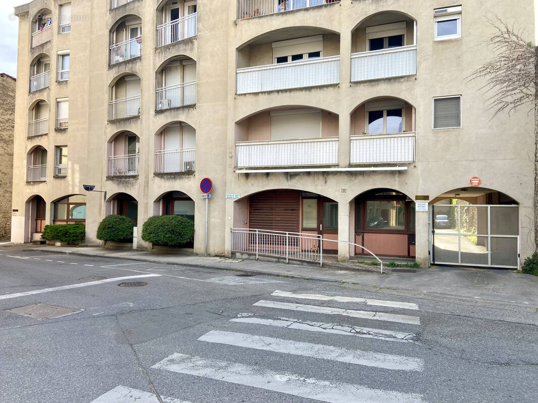 Commerce à ROMANS-SUR-ISERE