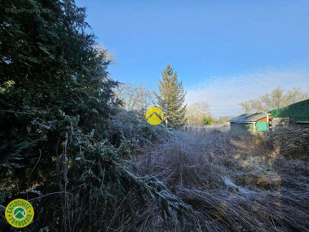 Maison à JUSSY-LE-CHAUDRIER