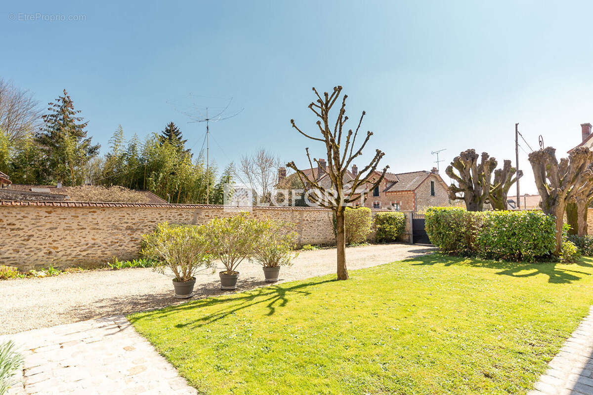 Maison à TOURNAN-EN-BRIE