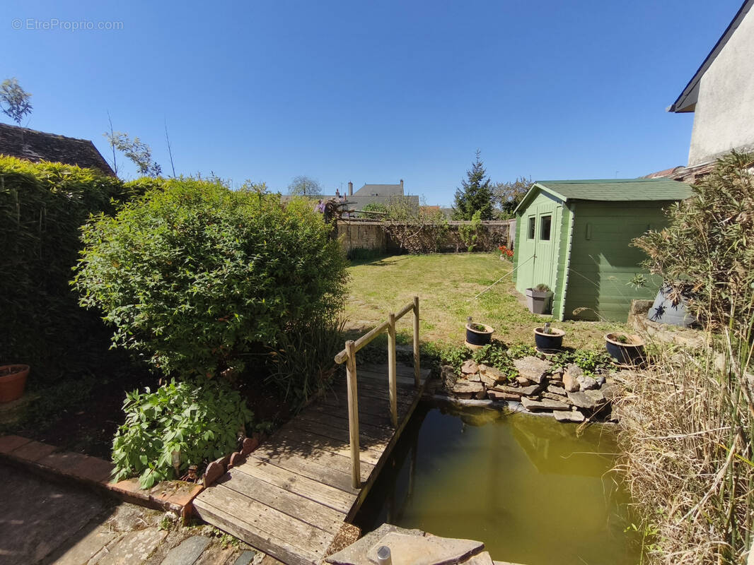 Maison à NOYEN-SUR-SARTHE