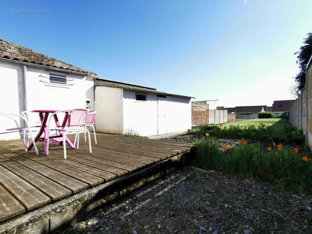 Appartement 54 m² à Raillencourt-Sainte-Olle  - photo 3