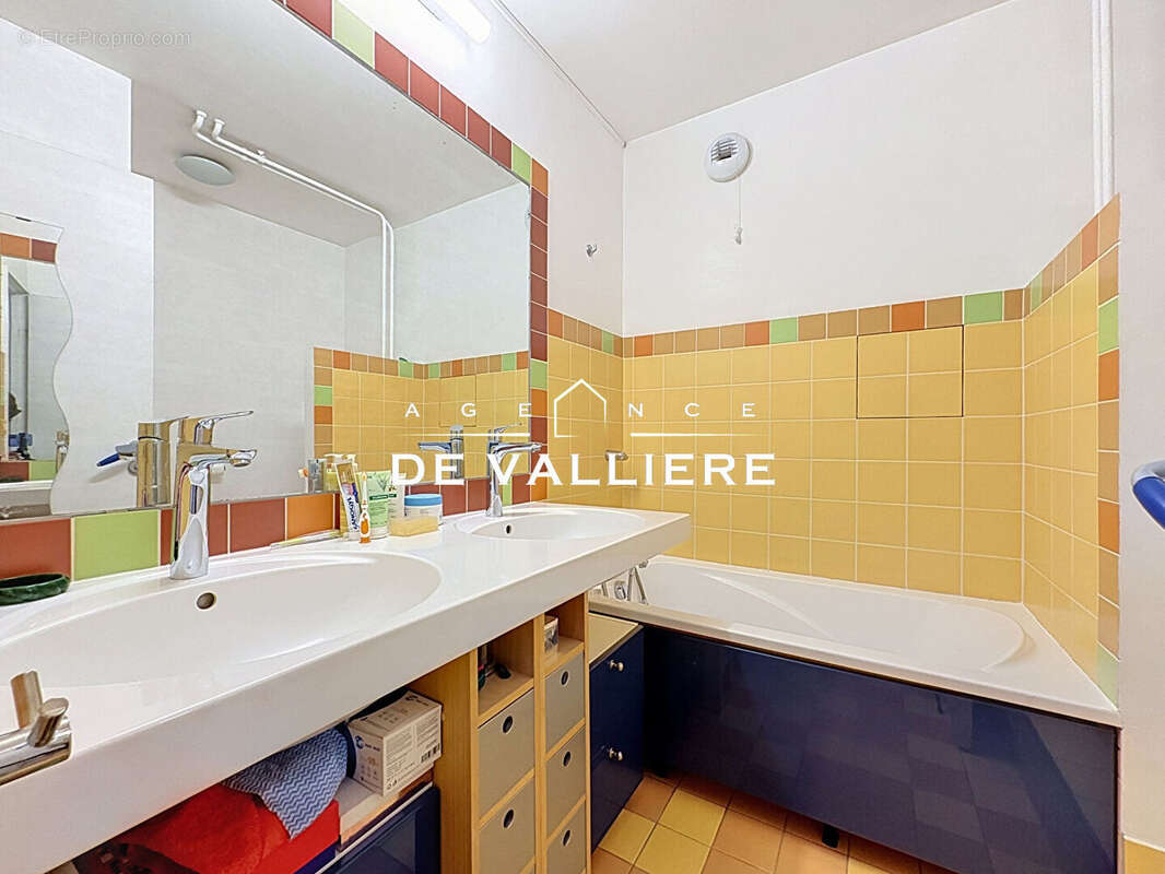 Appartement Nanterre 6 pièce(s) 134.80m2 - photo 12