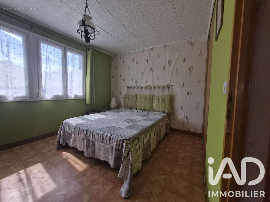 Maison 270 m² à Veron  - photo 6