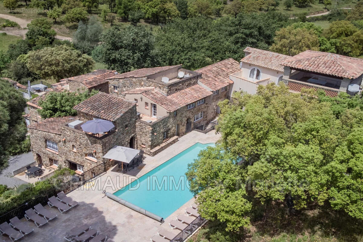 Maison à PLAN-DE-LA-TOUR