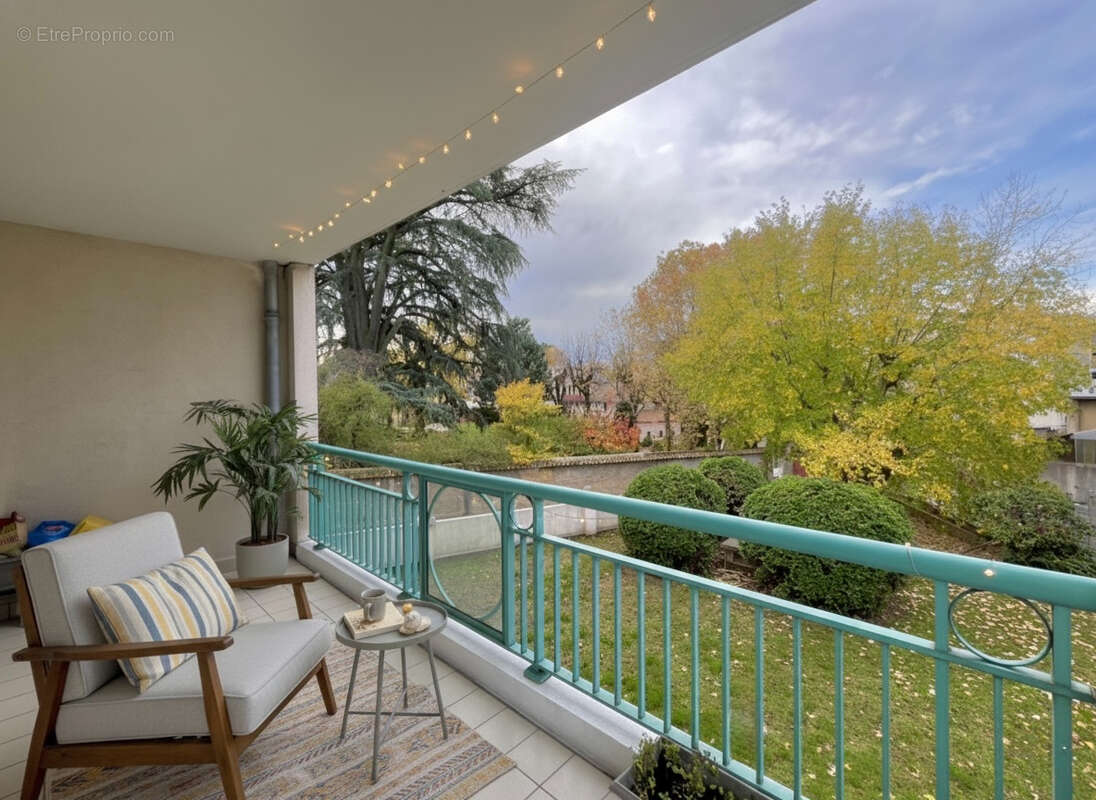 Appartement à TASSIN-LA-DEMI-LUNE