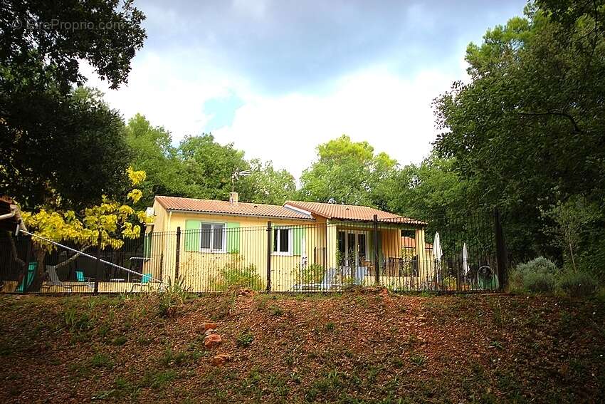 Maison à FLASSANS-SUR-ISSOLE