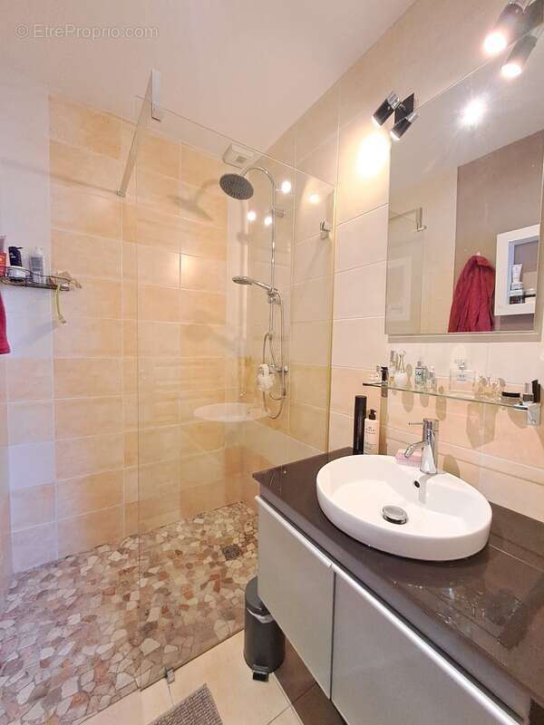 Maison à SAINT-SULPICE-ET-CAMEYRAC