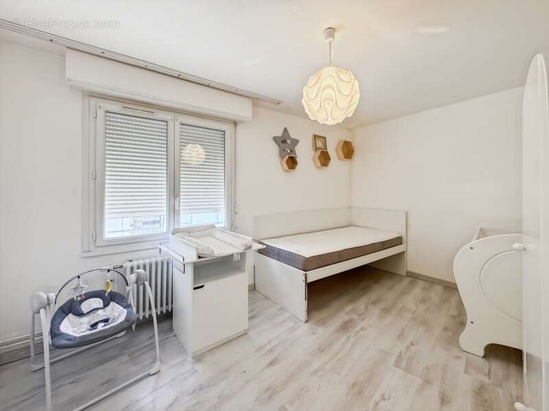Appartement 4 pièces 76 m2 Chenôve (21) - photo 7