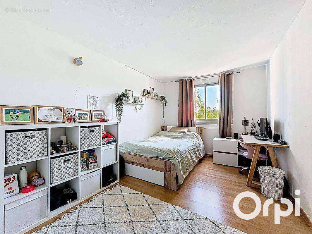 Appartement à VILLENEUVE-LOUBET