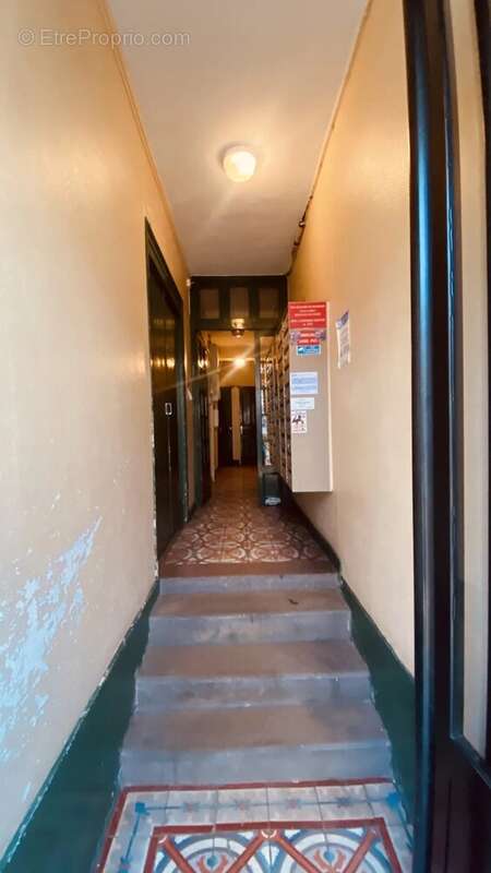 Appartement à PARIS-20E