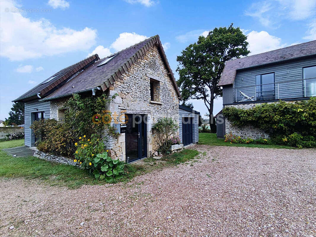 Maison à SAINT-PIERRE-DU-BU