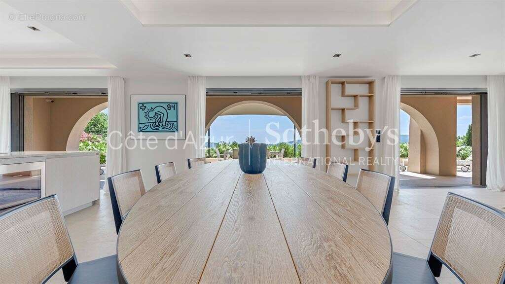 Bastide provençale contemporaine avec vue dégagée à pied du village de Gassin, piscine et studio - photo 10