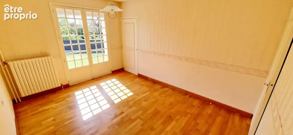 EXCLUSIVITÉ – Maison familiale de 195 m² – 7 chambres – Sous-sol complet – Double garage – Condé-sur-Vire - photo 10