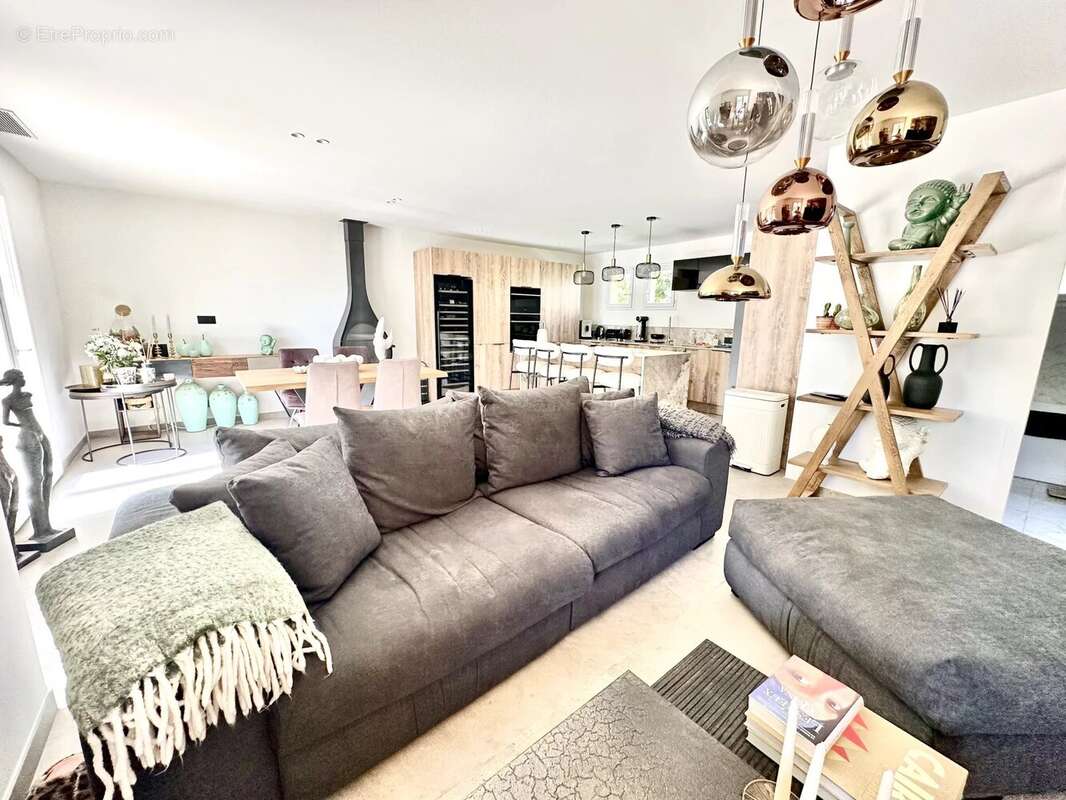 Maison à MOUGINS