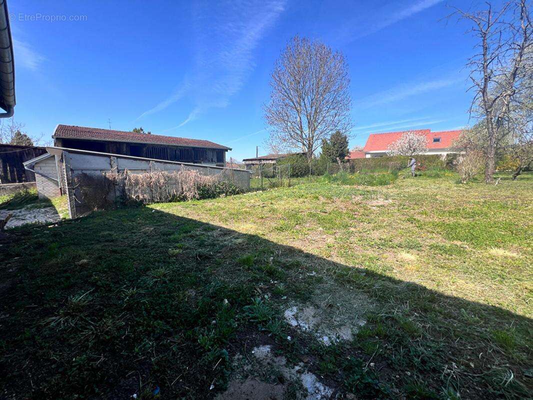 70130 - SEVEUX-MOTEY - Maison à rénover de 72m² - Prix : 35000  honoraires charge vendeur - photo 8
