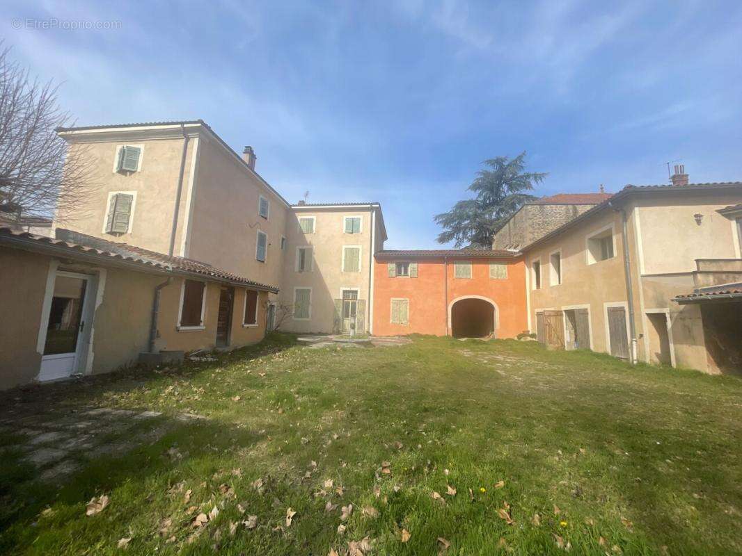 Appartement à SAINT-DONAT-SUR-L'HERBASSE