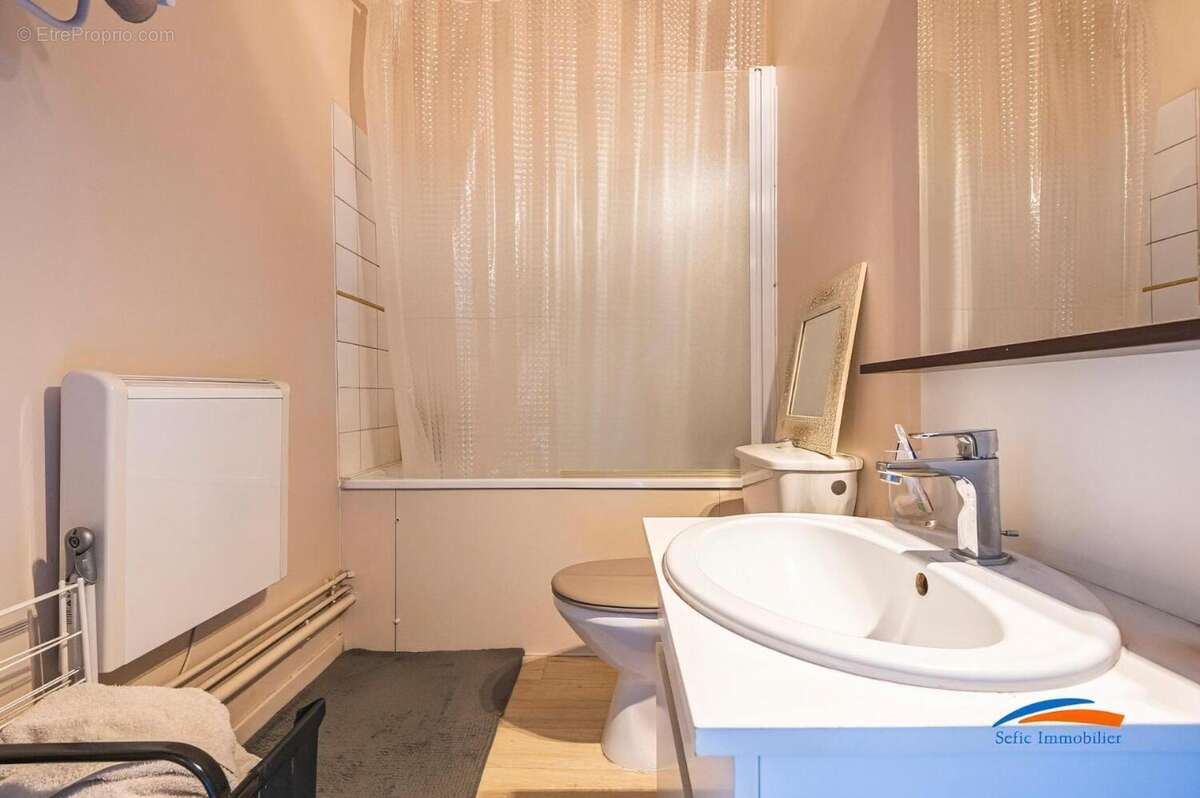   - Appartement à REIMS
