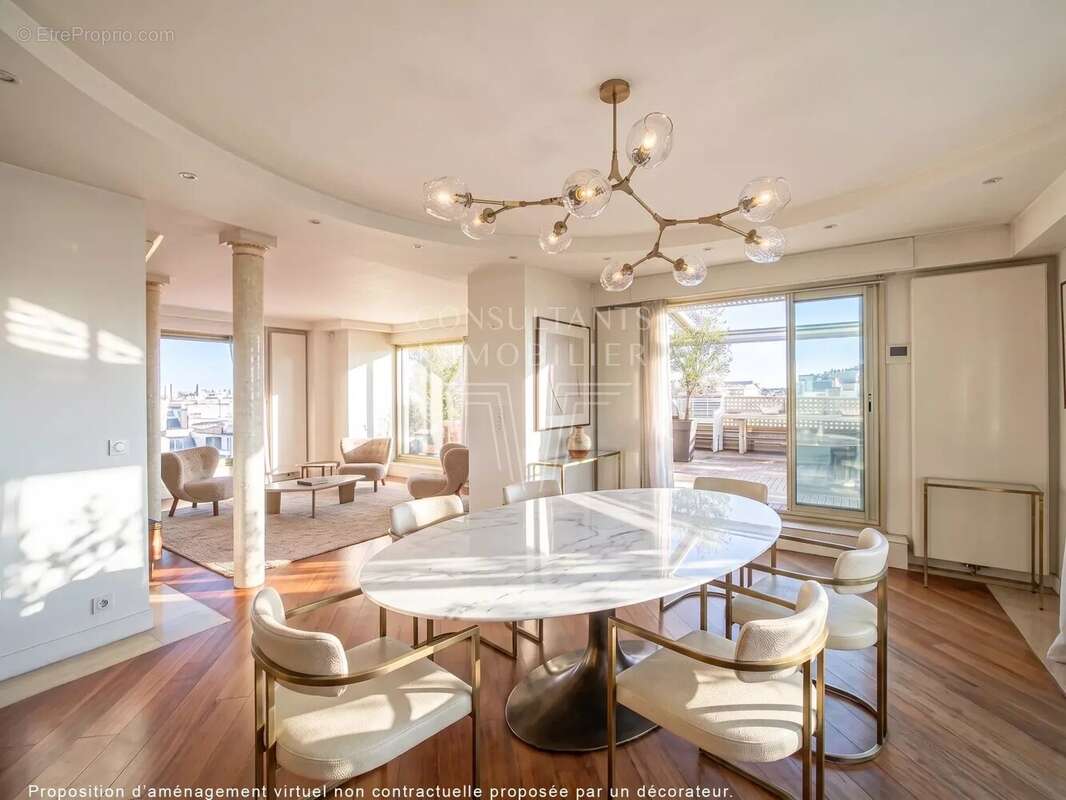 Appartement à PARIS-16E