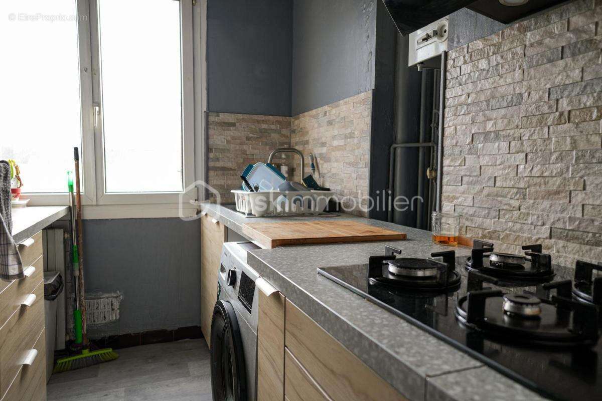 Appartement à LES PAVILLONS-SOUS-BOIS