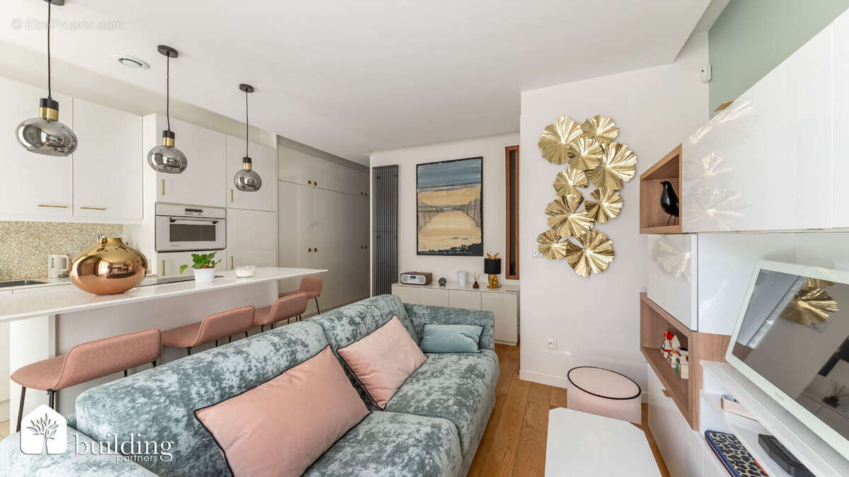 Appartement à PARIS-17E