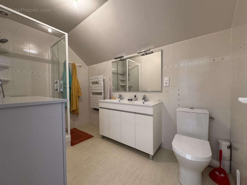 Maison à SAINT-GEORGES-DE-MONS