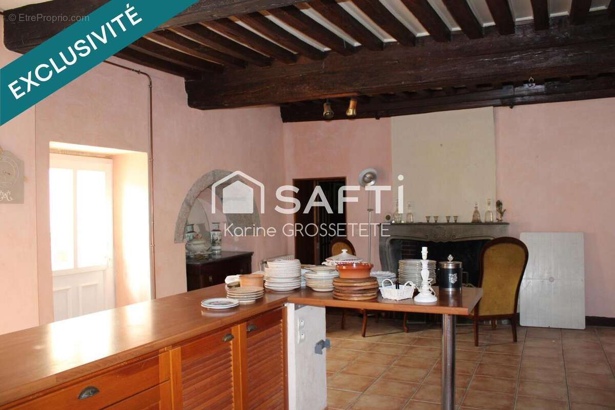 Photo 3 - Maison à LA ROCHE-EN-BRENIL