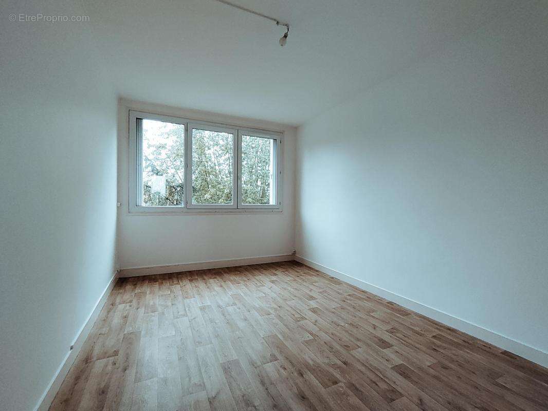 Appartement à LAMORLAYE