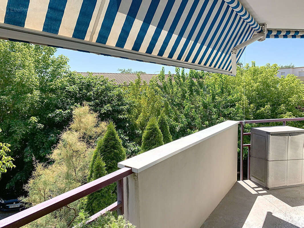 Appartement à VILLENAVE-D&#039;ORNON