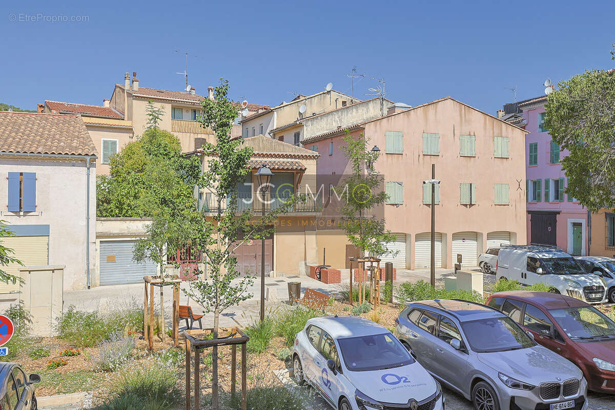 Sollies pont (centre ville) - appartement t4 renove (juillet 2026) - 88 m2 - cour exterieure privative - 24 m2 - photo 7