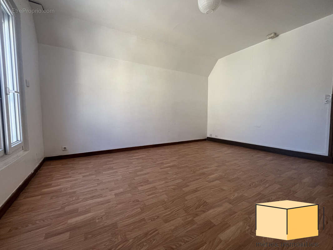 Maison 71 m² à Belley  - photo 4