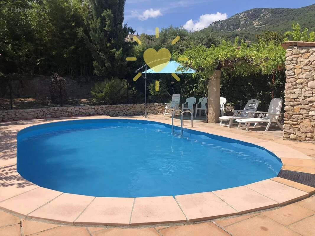 BARGEMON : Belle villa à pied du village avec piscine - photo 12