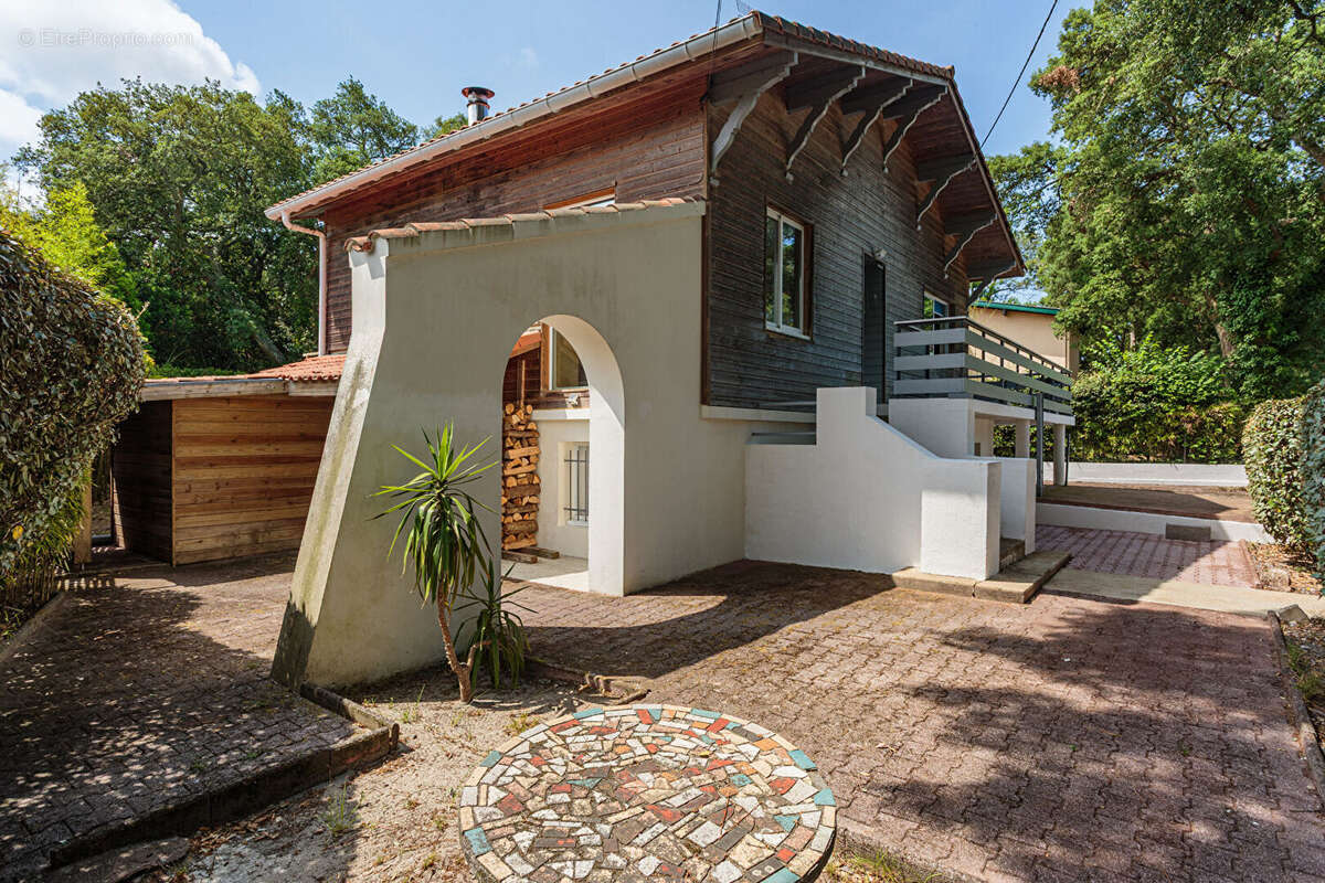 Maison HOSSEGOR LAC RIVE EST - 4 pièces 130 m² avec piscine. - photo 6