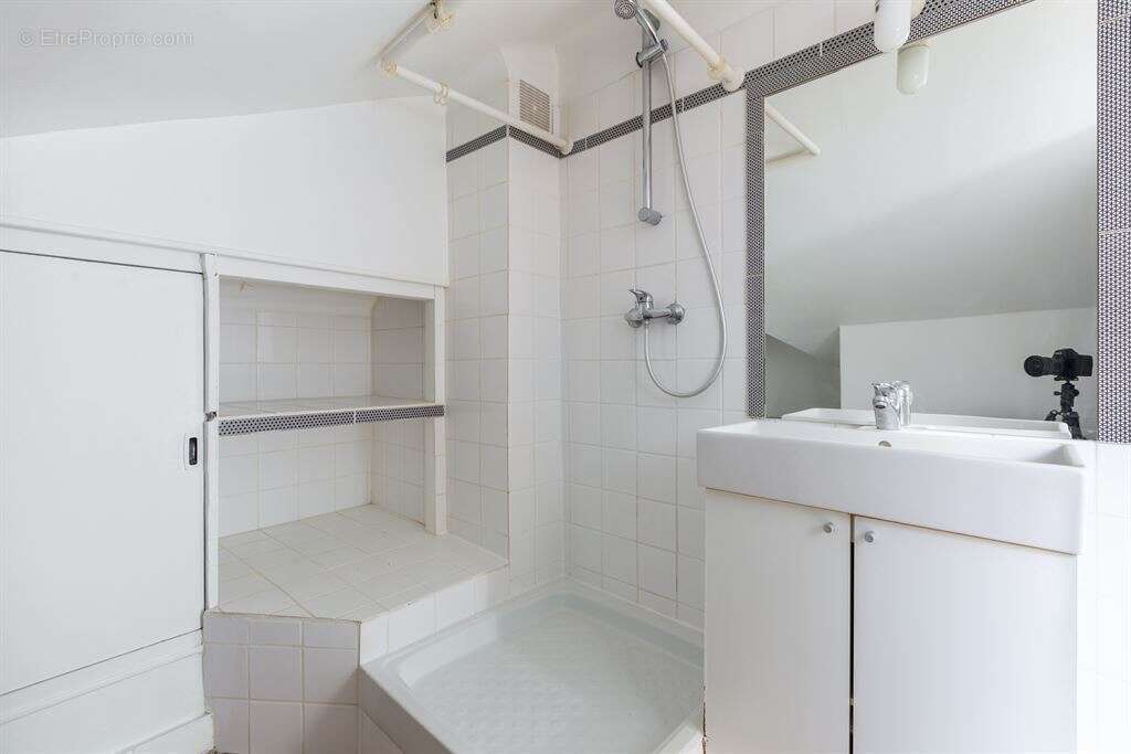Appartement à PARIS-2E